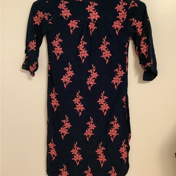 Dress - Picture 2 of 4